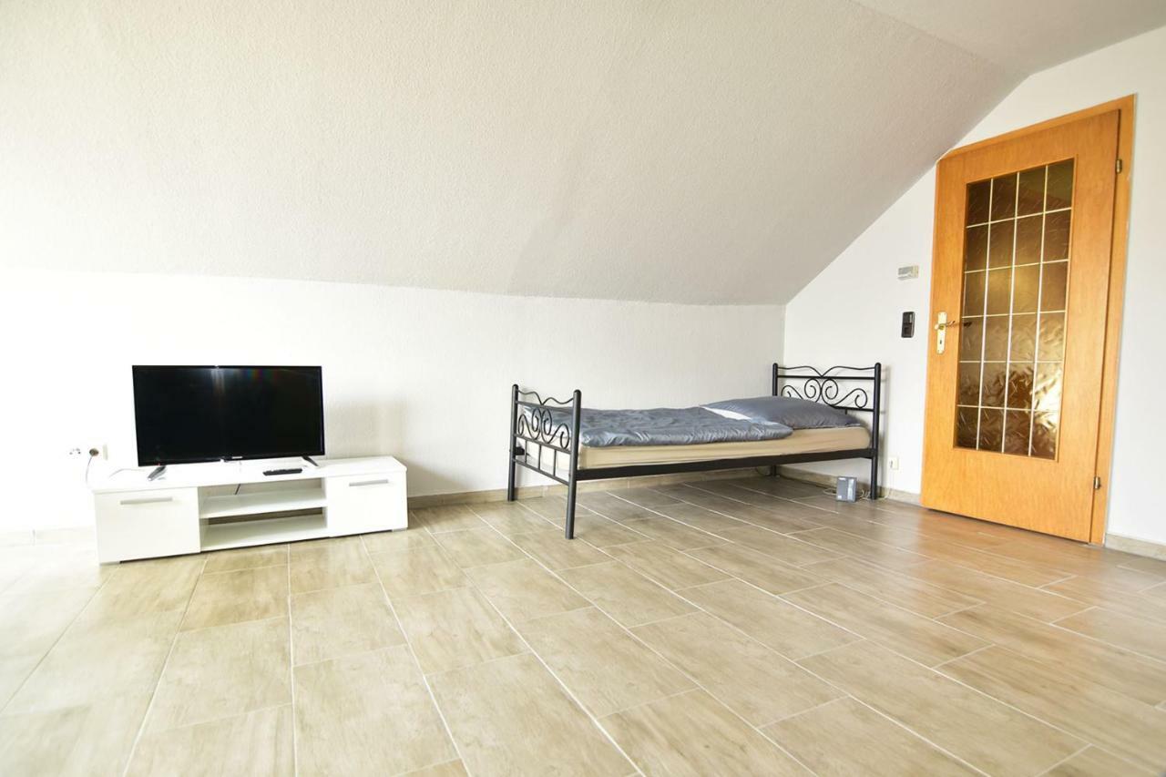 Apartment Koeln Porz Bagian luar foto